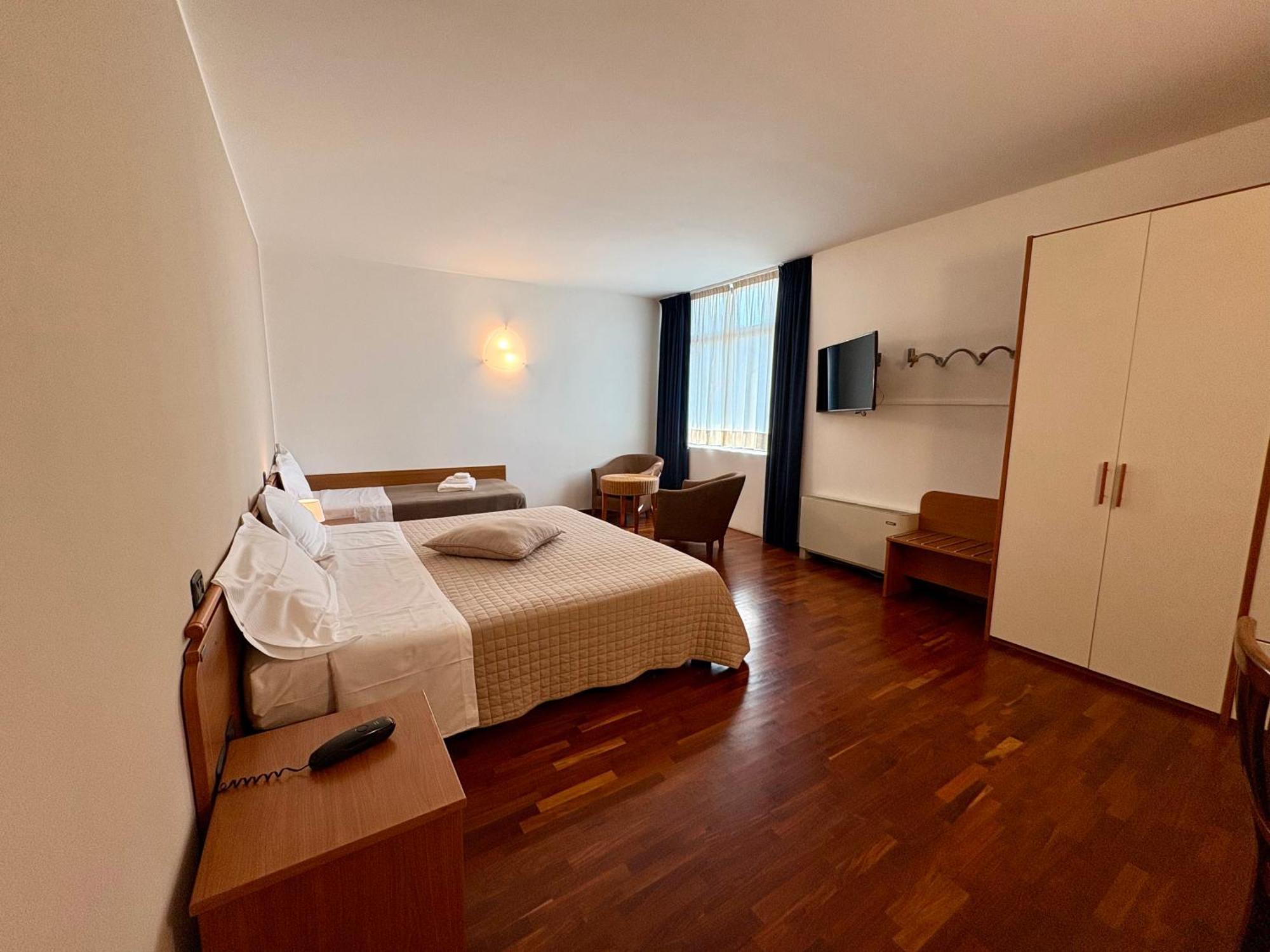 Sole Della Franciacorta - Hotel & Restaurant Capriolo Bagian luar foto
