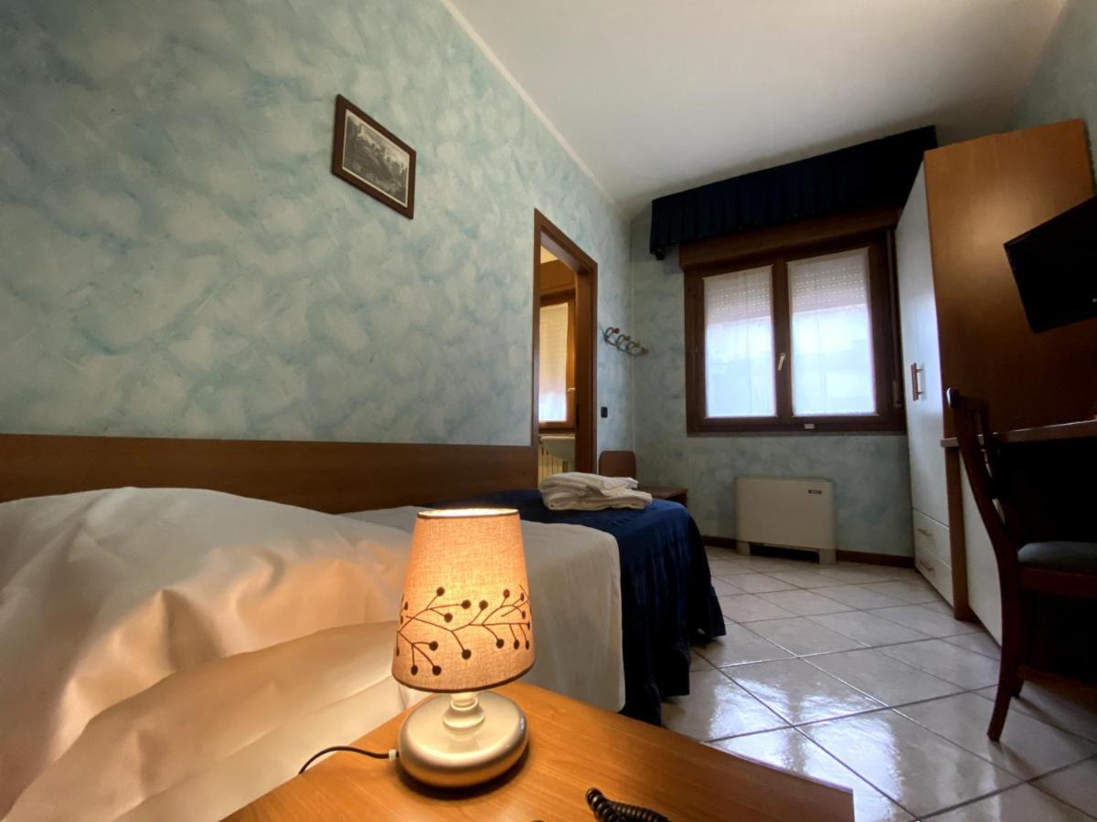 Sole Della Franciacorta - Hotel & Restaurant Capriolo Bagian luar foto