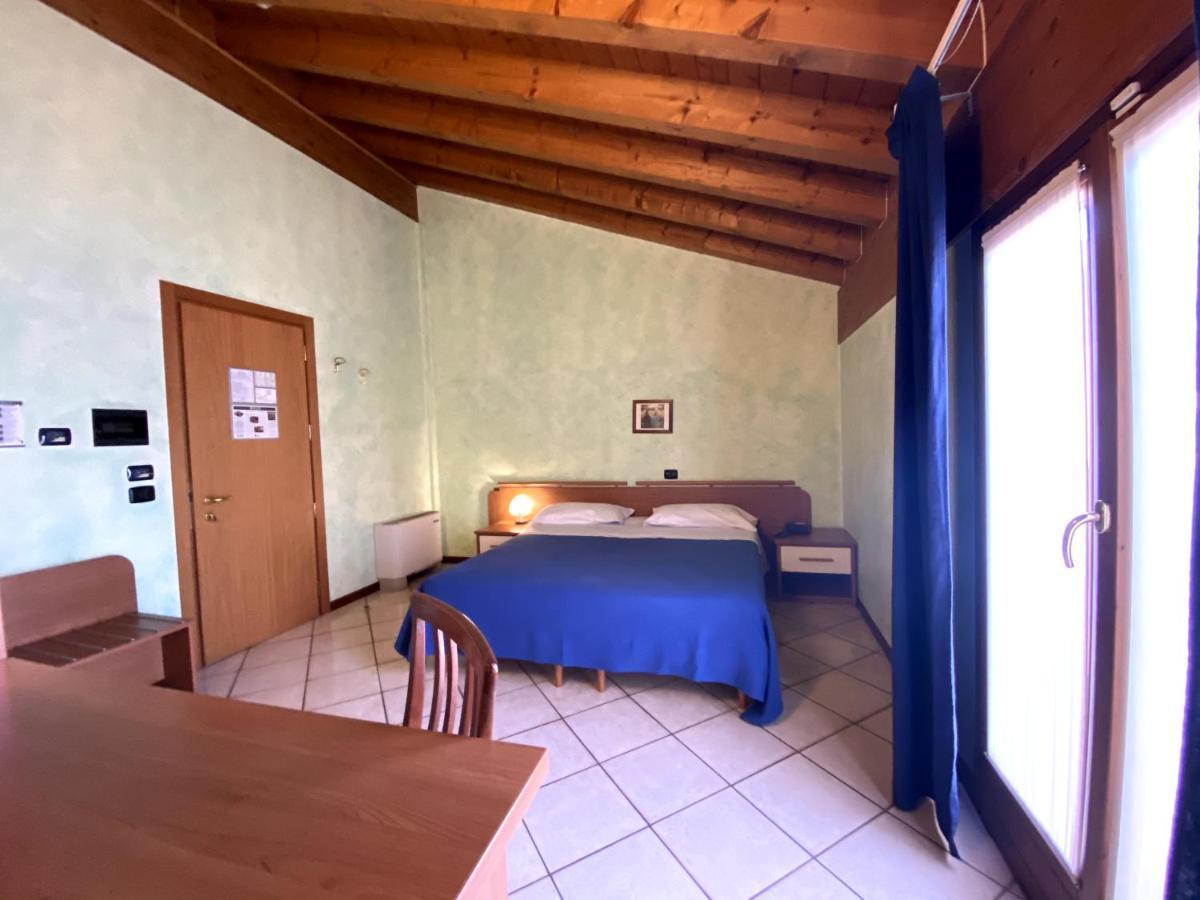 Sole Della Franciacorta - Hotel & Restaurant Capriolo Bagian luar foto