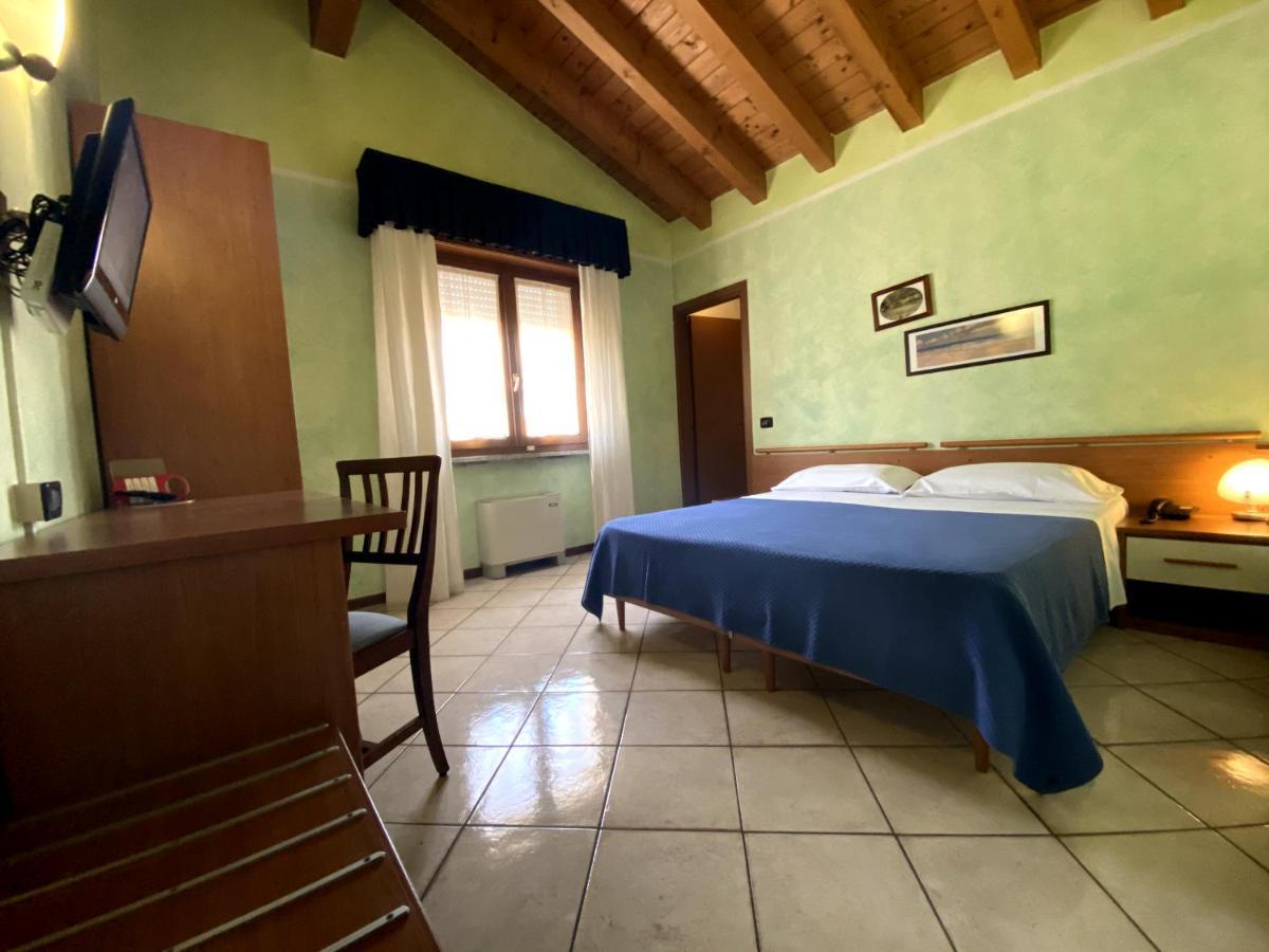 Sole Della Franciacorta - Hotel & Restaurant Capriolo Bagian luar foto