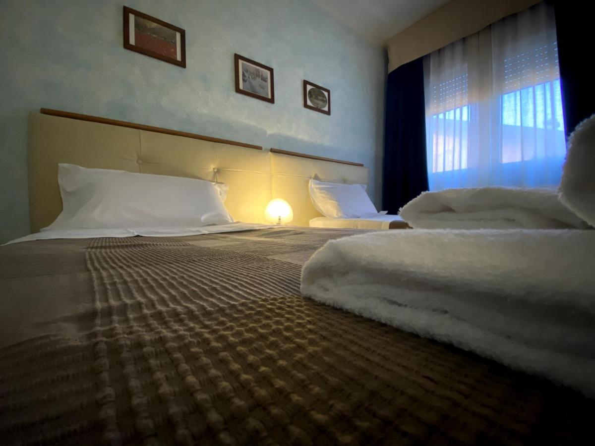 Sole Della Franciacorta - Hotel & Restaurant Capriolo Bagian luar foto